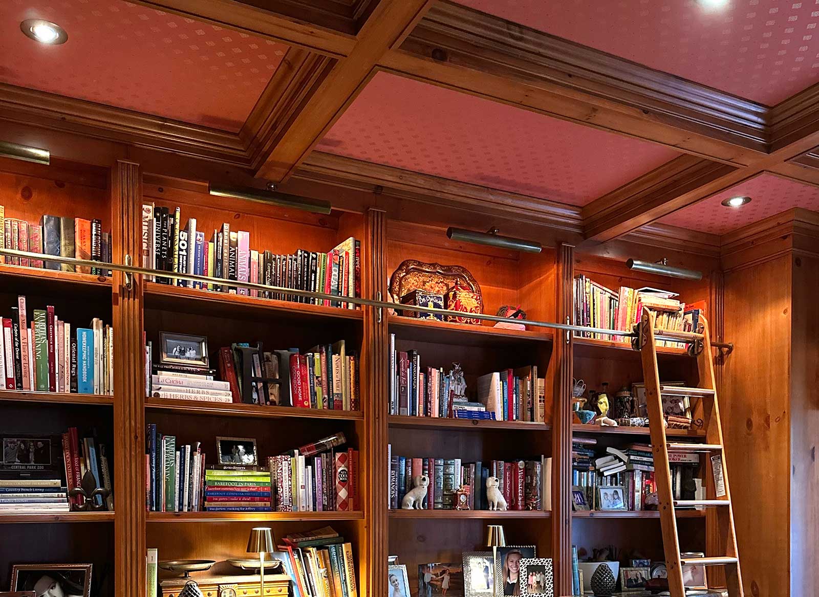 Wallpaper-Ceiling-Library