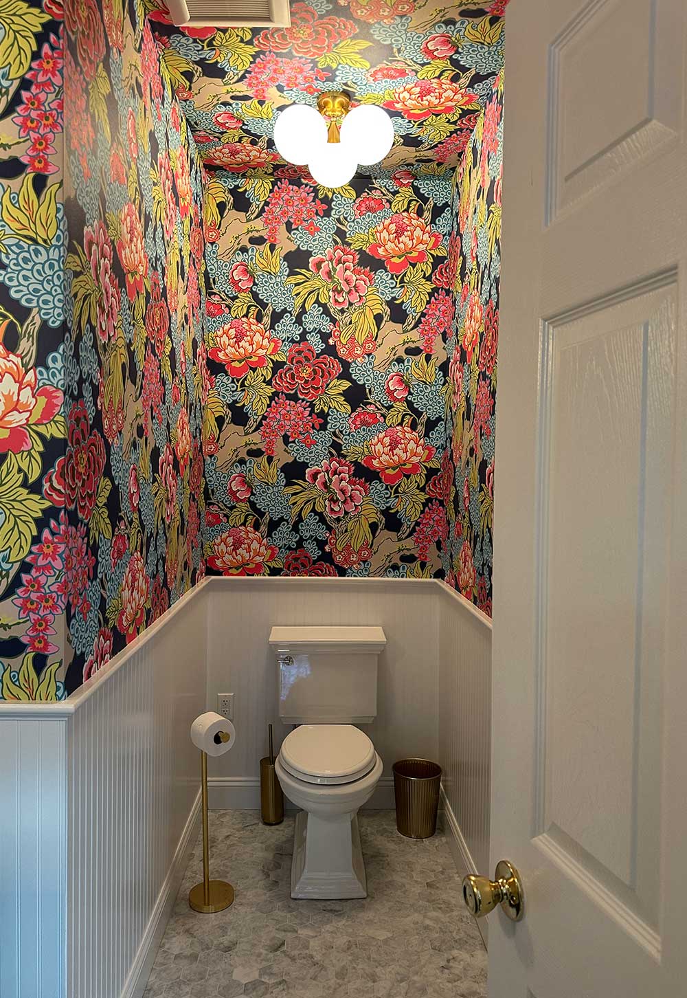 Wallpaper on Ceiling and Walls for a Jewel Box Design Effect