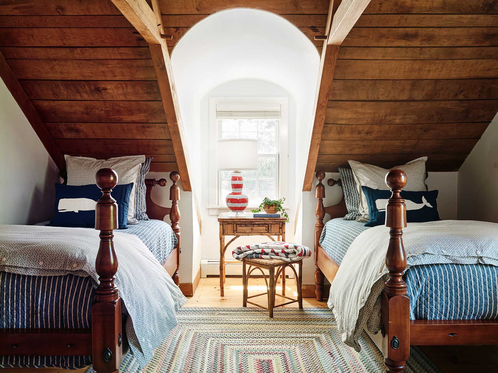 Cape-Cod-Style-Home-Bedroom-with-Blue-and-White-Bedding