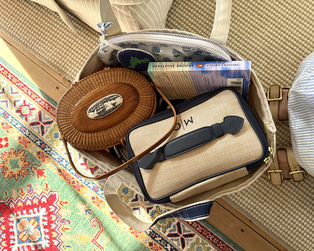 Nantucket Friendship Basket in a Tote Bag